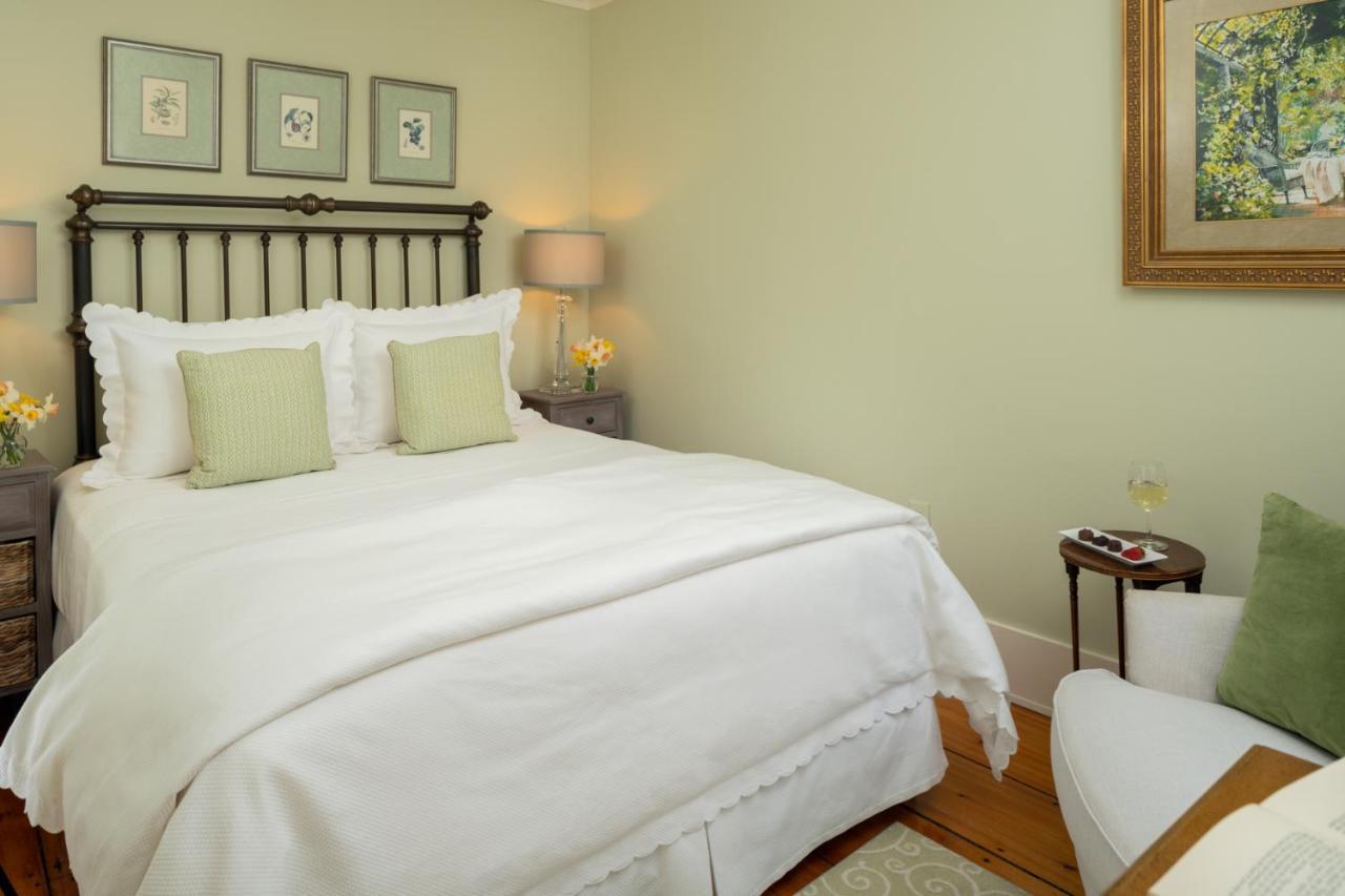 Candleberry Inn On Cape Cod Brewster Dış mekan fotoğraf